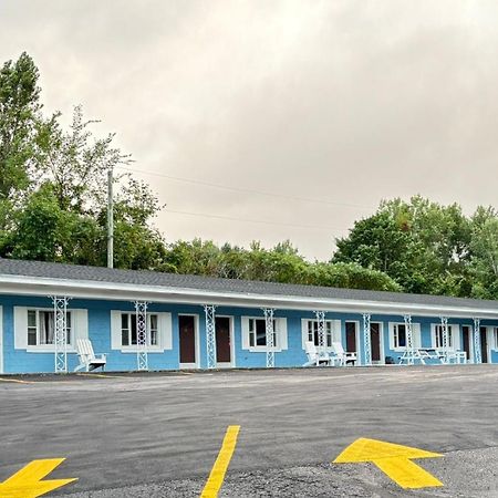Stiles Motel Hill View 우드스톡 외부 사진