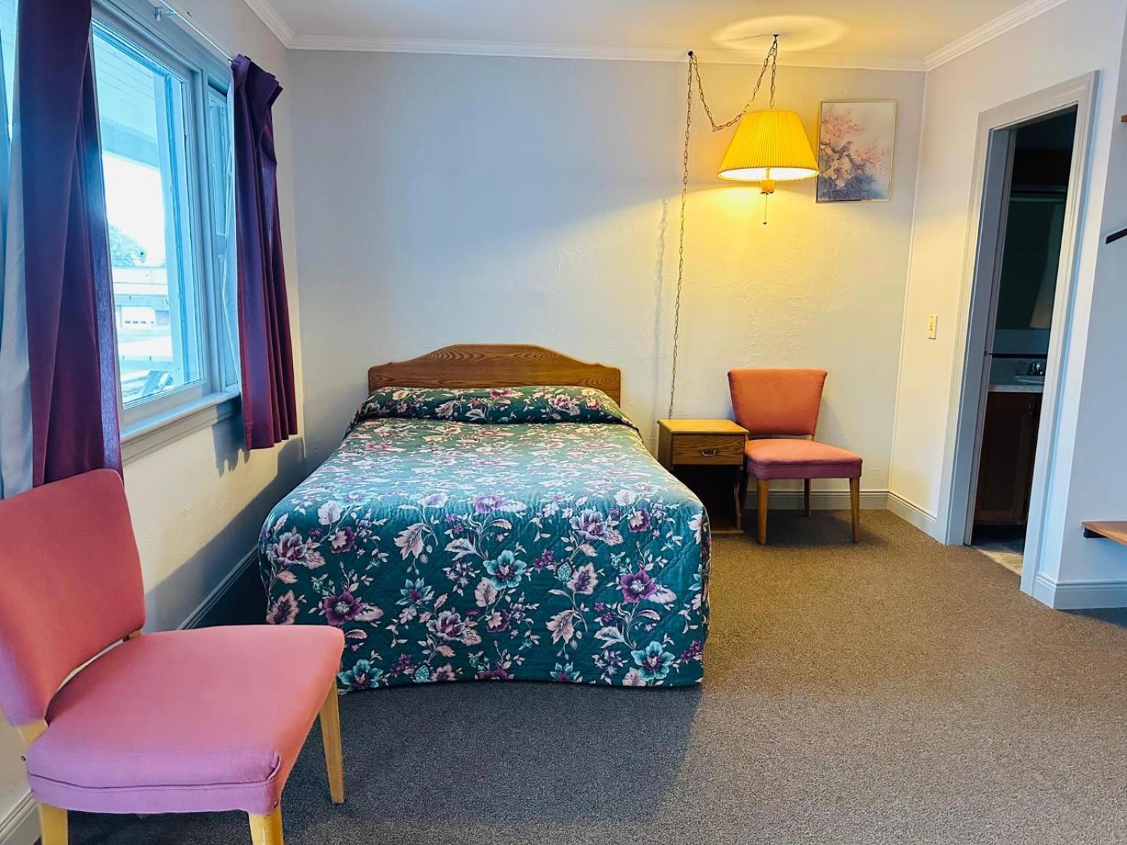 Stiles Motel Hill View 우드스톡 외부 사진