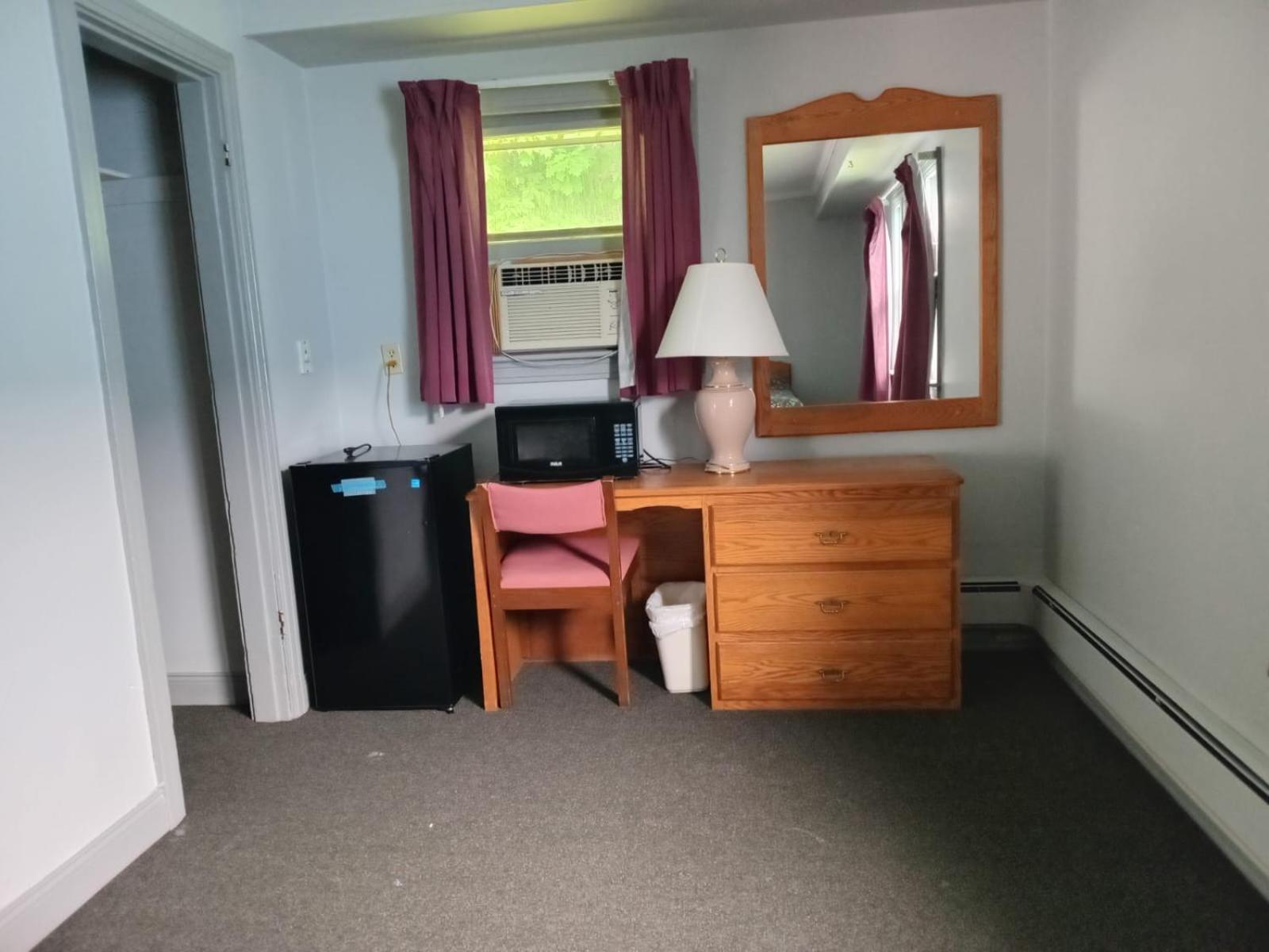 Stiles Motel Hill View 우드스톡 외부 사진