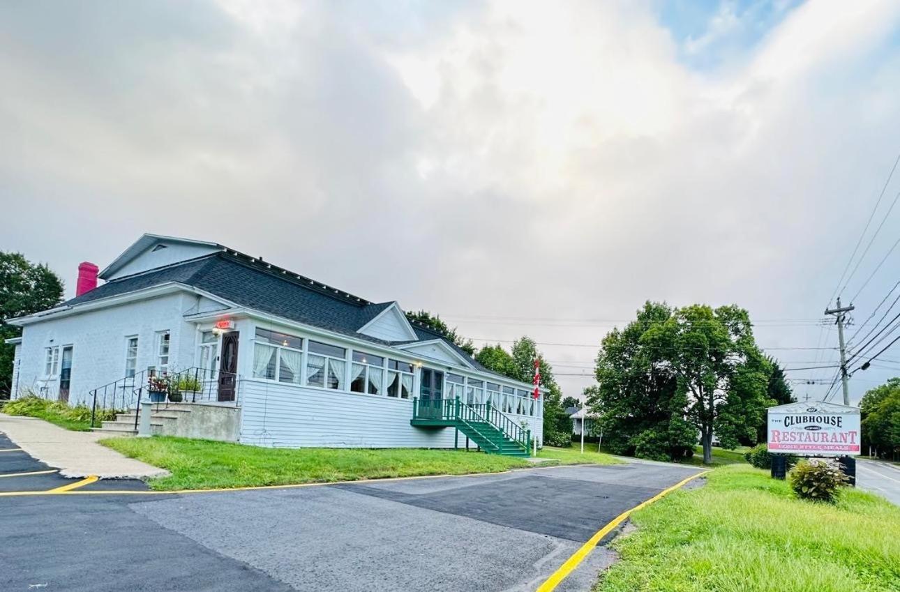 Stiles Motel Hill View 우드스톡 외부 사진