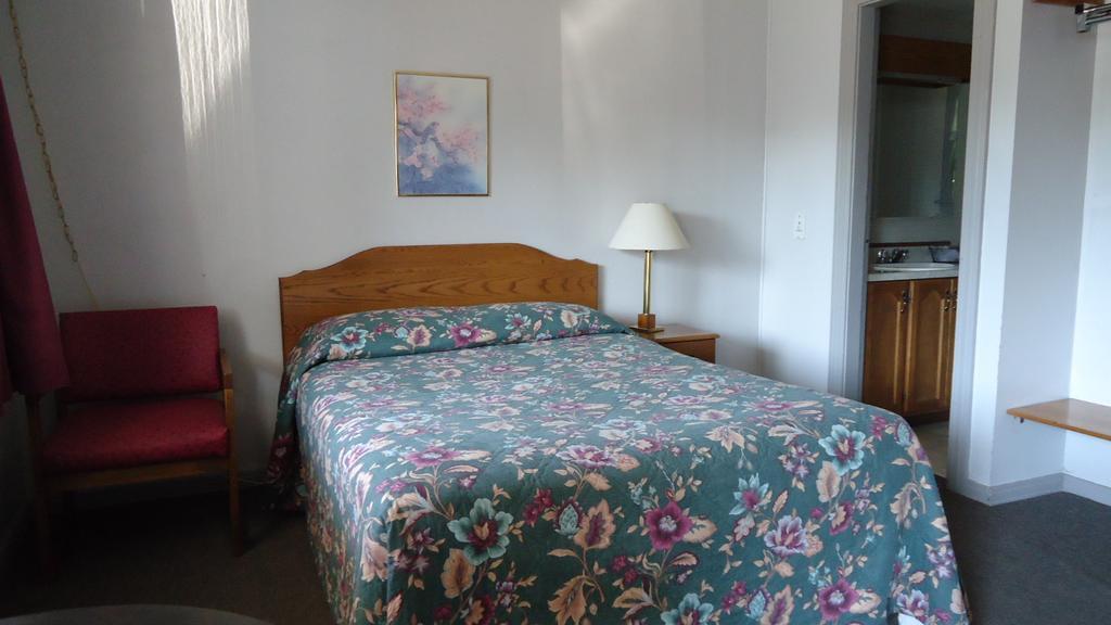 Stiles Motel Hill View 우드스톡 외부 사진