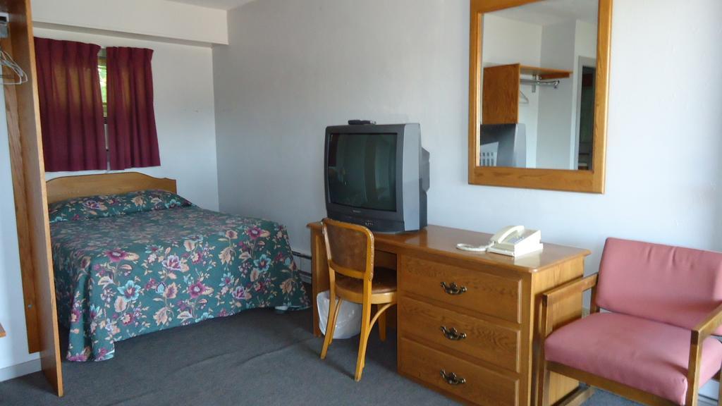 Stiles Motel Hill View 우드스톡 외부 사진